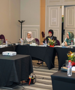 الشبكة العربية للمرأة في الانتخابات تباشر التحضير لاطلاق الحملة الوطنية لتعزيز مشاركة المرأة في ليبيا